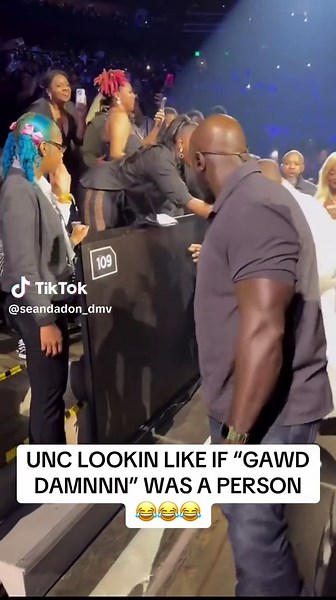 UNC - The Ultimate Funny Usher Concert Reaction