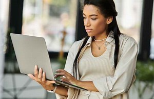 Comment créer une clé USB bootable Windows 10 en ligne : sans logiciel compliqué ni perte de temps