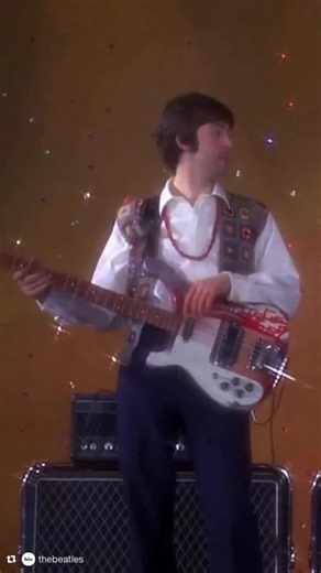 Kathleen & Dave on Instagram: "What are you saying “Hello” to in 2026? @thebeatles Get into it. “Hello, Goodbye” peaked at #1 on the Billboard Hot 100 on 30 December 1967. It would spend 11 weeks on the chart."