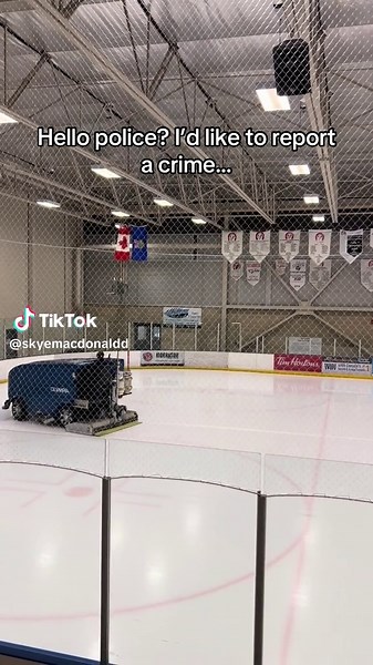 Amazing Zamboni Driver Skills Captured on Ice