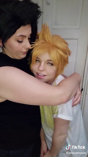 Momo! 💛 @talli_cos #denki #denkikaminari #kaminari #mha #mhacosplay #bnha #bnhacosplay #momoyaoyorozu #momo #denkicosplay #yaoyorozu