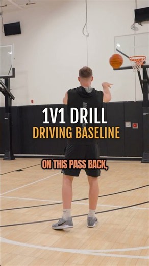 How to attack the closeout on a baseline drive like a pro 🏀⚡️