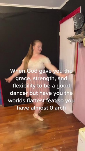 “Get higher on releve” mam I’m trying 😅 it’s hard without an arch. #dancer #ballerina #ballet #pointe #pointeshoes #bodypositivity #bodypositive