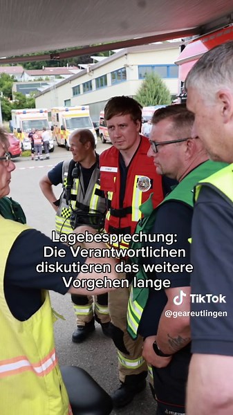 Explosionsgefahr durch brennende Acetylen-Gasflasche