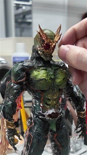 Those glowing red eyes can only mean one thing 👀🔴​