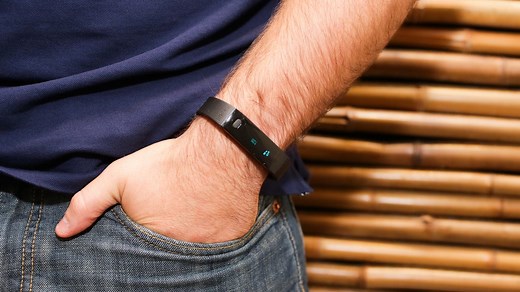 Pivotal Tracker 1 review: An activity tracker that costs less than dinner