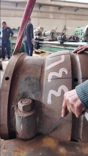 Checking for ovality by inserting a very thin piece of metal between the barrel and base