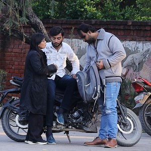 28M views · 658K reactions | कलयुग है भाईसाहब कुछ भी हो सकता है | Nitin Martin Official | Facebook