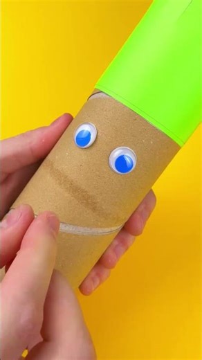 Transform Cardboard into a Hair Stylist Adventure! 🎉✂️