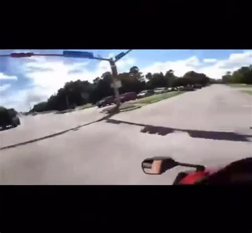Bikes Running From Cops | Thoughts? 🤔 #viral #explore #crash #cops #police #chase | Instagram