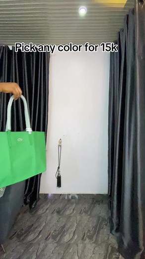 “The Tote You’ll Take Everywhere!” #trendalert #fashionbag #stylishbags #OOTD #fashionfinds #baggoals #trendingbags #chicstyle #Elegantlook #BagTok #tiktokfashion #fashioninspo #accessorize #Newbag #chicandclassy