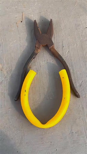 Ghanshyam Gk on Instagram: "“New Craft Ideas | Simple DIY Crafts | Creative Art” #NewCraftIdeas #SimpleDIY #CreativeArt #CraftWork #DIYProjects #HandmadeCraft #ArtIdeas #EasyDIY #CreativeMind #CraftShorts #ViralDIY #TrendingShorts #CraftReels"