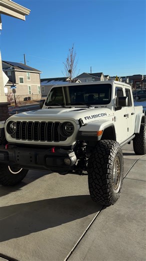 Kmc’s on🙂‍↕️ #kmc#socaltrucks#colorado#jeep | Jeep Trucks