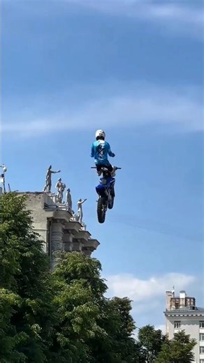 He Attempted an IMPOSSIBLE Bike Stunt… Watch This Insane Stunt 😳🔥 #shorts #crazystunts #usashorts