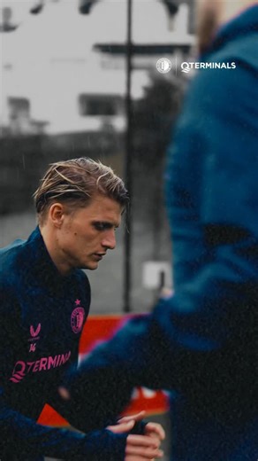 Wet weather work 💧 ⚡️ Powered by QTerminals | Feyenoord Rotterdam