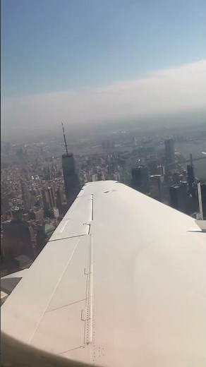 Rockwell Sabreliner 65 N265WS flyover New York City inside view part 2 3/11/2021