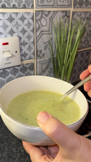 The Creamiest Courgette Soup Ever🥣