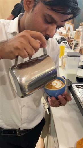 don't skip for more videos please subscribe my channel #subscribe #ytshorts #latteart ##barista