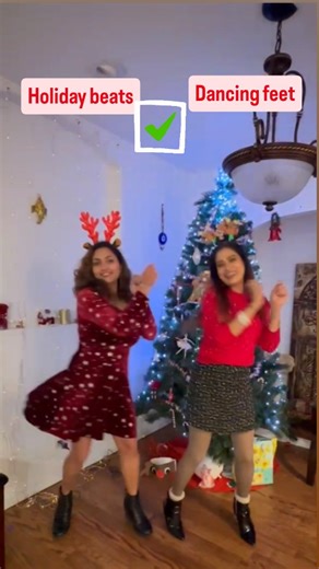 The heart dances to the holiday beats 🎅🎉🎊🎄 Merry Christmas & Happy Holidays! | BollyDance with Sumi