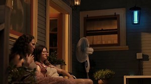 Apartments.com TV Spot, 'One Zap Wonder' Featuring Jeff Goldblum