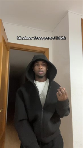 Anuel's Heartfelt Gift to a Young Fan