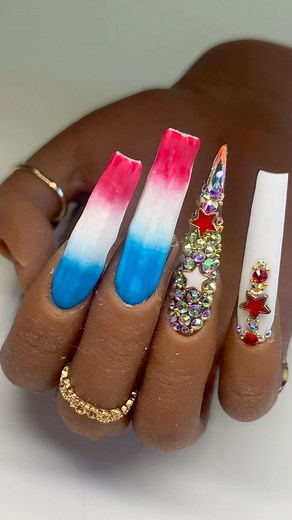 2.5K views · 37 reactions | Bomb pop inspired nail art 懶❤️ #nails #summernails #july4th #nailart #nailinspo | NineLuxe Nails | Facebook