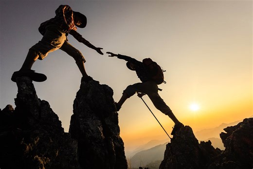 「幫」別再只會說"help"！英語專家教你如何用得更得體｜天下雜誌