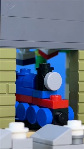 LEGO THOMAS THE TANK ENGINE: A Better View for GORDON