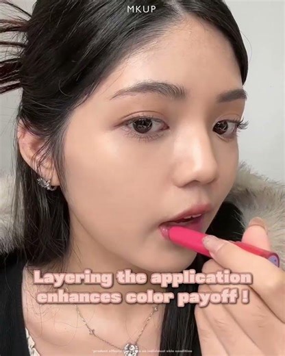 Kissably cute juicy lips 💋