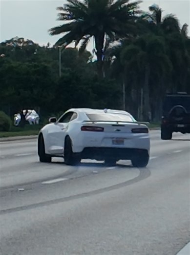 ZL1 Sliding #zl1 #zl1camaro #camarozl1 #camaro #chevycamarozl1