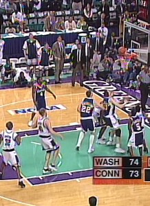 On this day in 1998, Rip Hamilton won it at the buzzer for The Huskies 👏 #MarchMadness | March Madness Men's Basketball