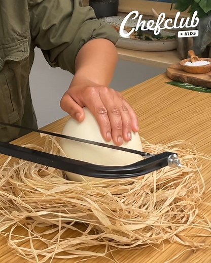 206K views · 1.1K reactions | Les p’tits chefs mettent la main à la pâte ! 六‍ T-rex, poulpe ou encore chien bagel, partez à l’aventure en cuisine avec vos petits chefs pour découvrir des plats originaux et gourmands ! | Chefclub | Facebook