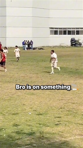 Bro thinks he's Paul Pogba 🤣 #funny #funnyfootball #memes