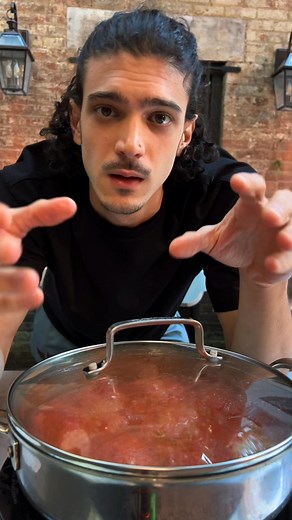 Classic Italian meatballs 🍝 The Italian word for meatballs is “polpette”. Everything shaped in a ball is a polpetta. The essential ingredients is bread more than meat. This open to endless possibilities today I’m going for the most classic recipe: 500g ground beef 3 eggs 100g parmigiano 200g breadcrumbs Salt, pepper and parsley to taste My twist is a drop of milk I’m sharing again my mum’s polpette recipe cause this fall you’ll see a lot of them. (Also cause IG muted the other one) Mostly no me