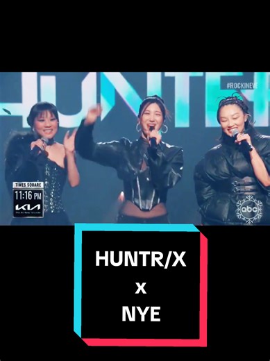 Stage Fright WHO??? They looked SO comfortable on stage together and that was the BEST performance!!!! Loved the shift up in key! EJAE x AUDREY NUNA x REI AMI x HUNTR/X #kpopdemonhunter #NYE #huntrix #GOLDEN #HappyNewYear