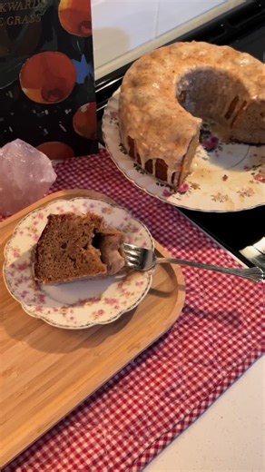 Delicious Christmas Eggnog Bundt Cake Recipe