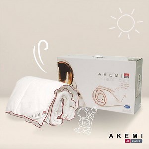 AKEMI Outlast HiLoft Quilt may look big and plush, but with Outlast's advanced cooling feature, it allows you to stay cool under the covers even during warmer climates. #AKEMIhome #BringingTogetherness | AKEMI