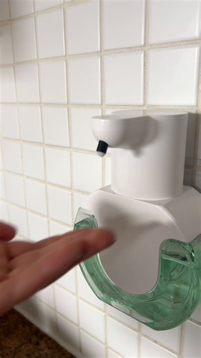 40K views · 47 reactions | See ya later, germs! Shop this rechargeable automatic soap dispenser for easy hand washing here: https://amzn.to/3VU2mUN - À plus tard, les germes! Magasine ce distributeur automatique de savon rechargeable pour un lavage facile des mains ici : https://amzn.to/3VU2mUN | Amazon.ca | Facebook