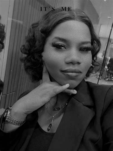 Let this be the year you learn how to create fragrances by yourself. My beginner perfume oil class shows you how. Access Fee - N5,000 Only Send a message on 07085185300 to begin!! #onlineclass #learnaskill #perfumemaking #viral #fyp