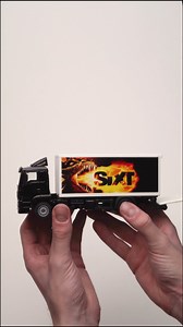 Unboxing unseres 1997 Sixt LKW's 😛 Erhältlich in unserem Shop auf www.siku.de! 😍 #unboxing #siku #lkw #sixt #toycar #spielzeug #auspacken #spielspaß | SIKU