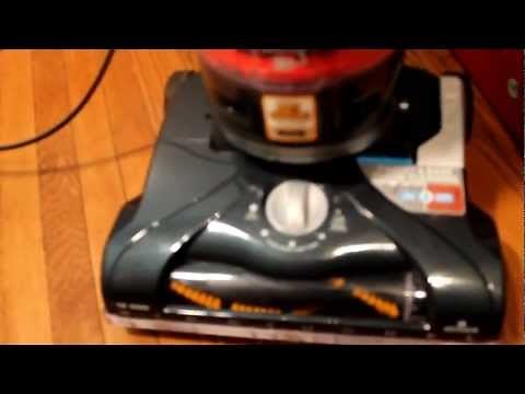 Review Hoover WindTunnel T-Series Pet Rewind plus Upright Vacuum Bagless UH70210.MOV