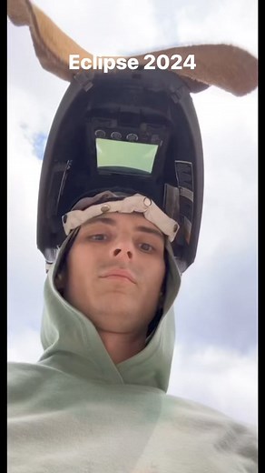#eclipse2024 | Just Stick It