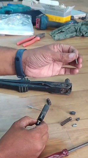 how to fix rivet gun easily #interiordesign #kitchencabinets #fabrication