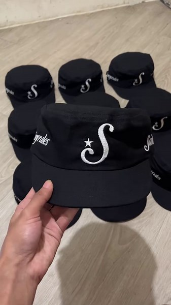 Promoting the Stylish Pillbox Caps for Weekend Looks