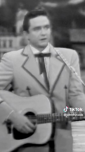 Johnny Cash on Ed Sullivan: Don't Take Your Guns to Town