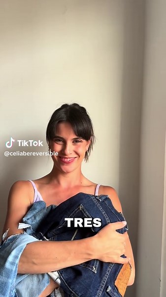 De unos vaqueros olvidados… a un bolso listo para acompañarte donde sea. #day3 #Viral #minivlog #bolsoviral #upciclyngfashion #bereversible