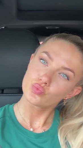 Alica Schmidt: Elite Athlete Vlog Highlights