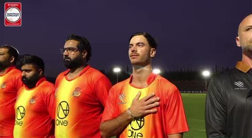 ¿Alguien sabe cómo van estos tíos? Qué honor, macho. Me tuvieron siguiendo (por Twitter, eso sí) el torneo entero