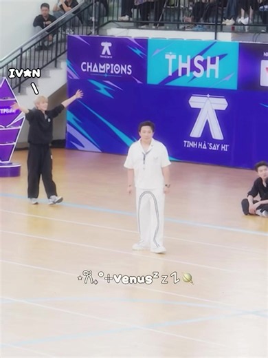 Ivan tinh hà say hi — ảnh, clip và bộ sưu tập fan