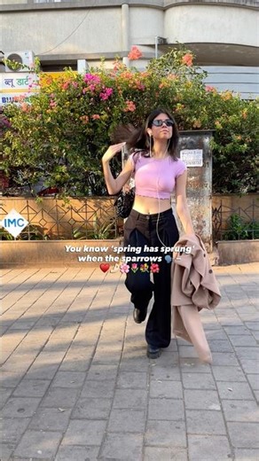 So many sparrows🥹🤌🏻 #spring #summer #ootd #explore #asmr #nature #life #ytshorts